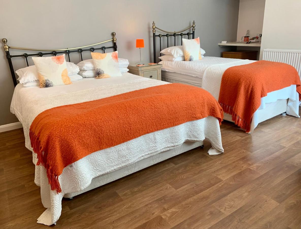 סלסי The Coast Yard B & B Chalet Hotel מראה חיצוני תמונה